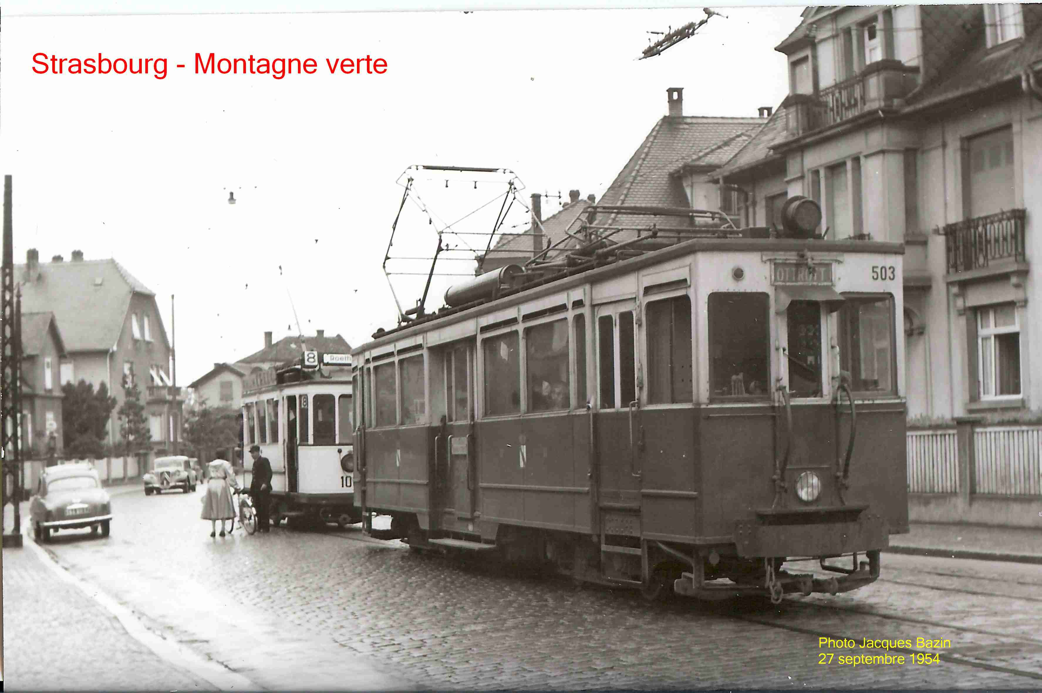 L'automtrice n� 503 suivie d'un tram de la ligne 8 sur la Route de Schirmeck.